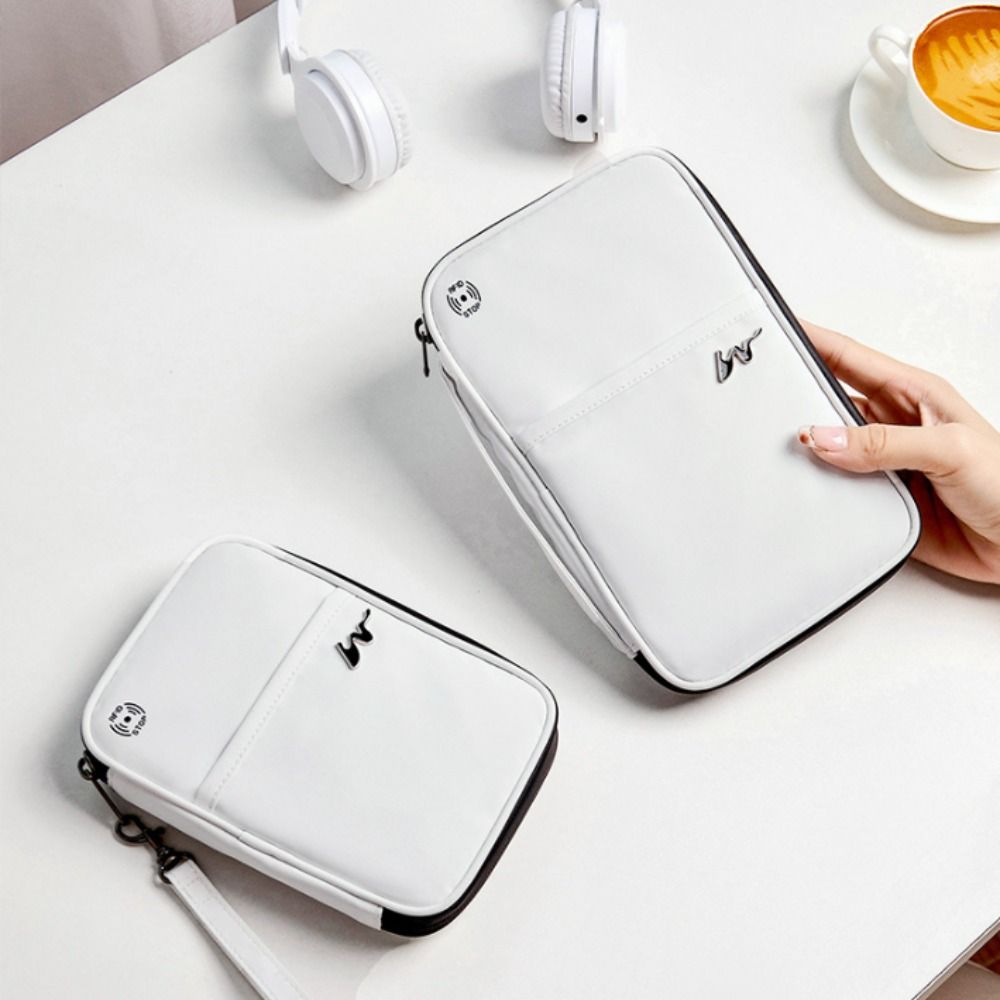 Portable Polyester Card Case L - Travel Accessories For Plane ulasan dan harga